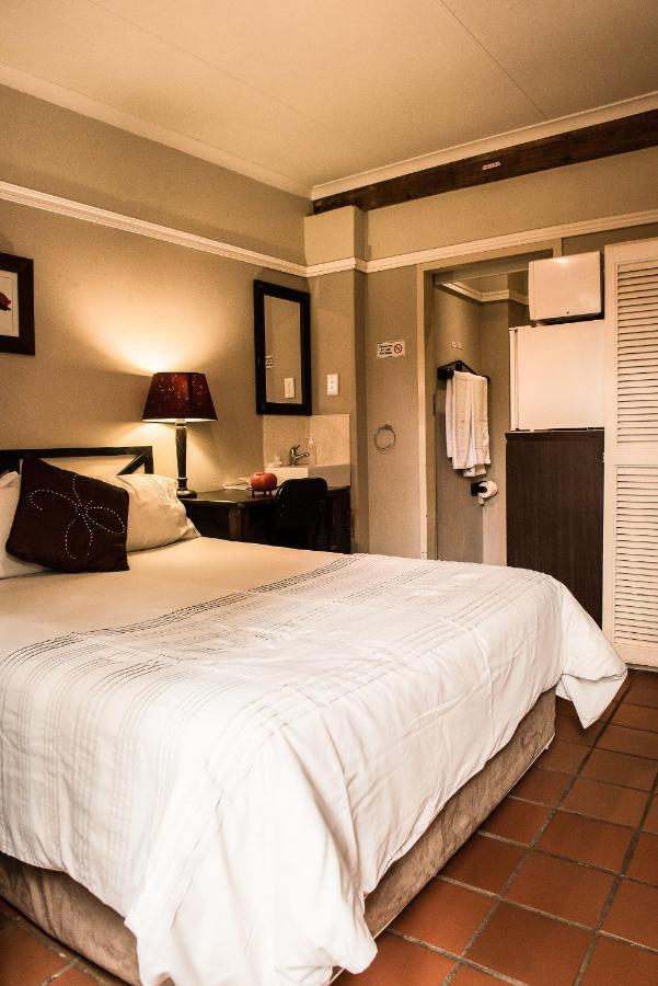 Oxnead Guesthouse Pretoria Ngoại thất bức ảnh